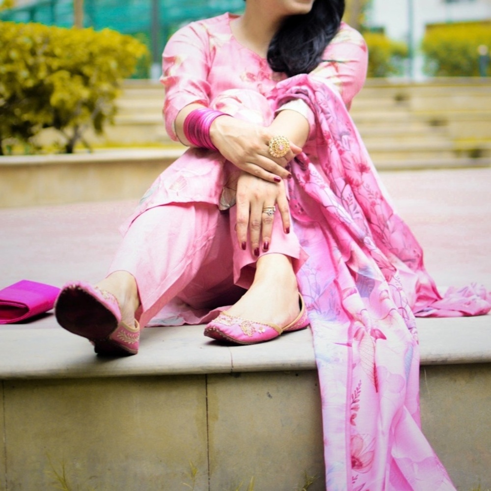 Brand new Pink Floral Traditional kurta set Outfit